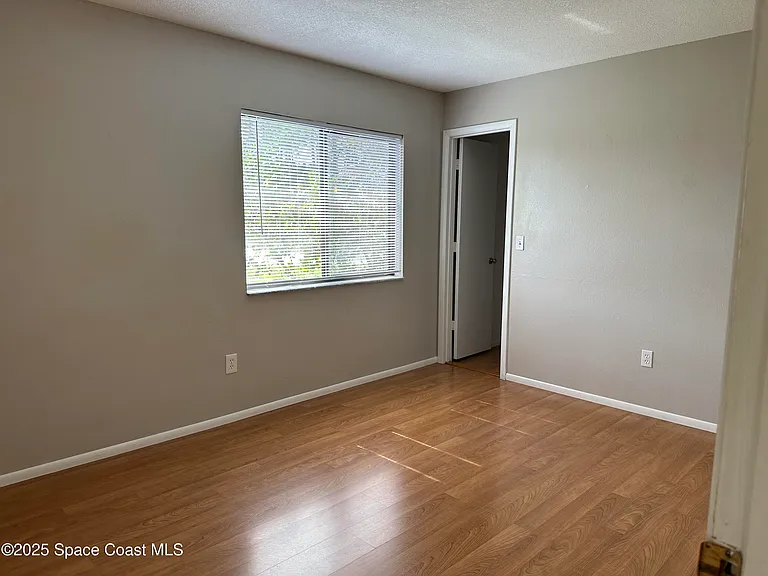 511 Dinner St NE — Photo 10
