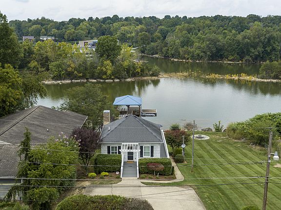 2nd image of 107 Carter Dr