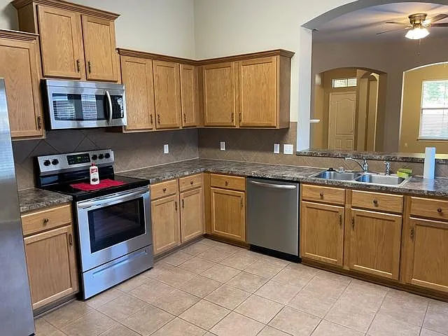 5922 Grace Ave — Photo 4