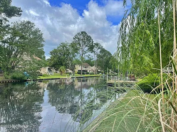 22 Quarterdeck Townes, New Bern, NC 28562