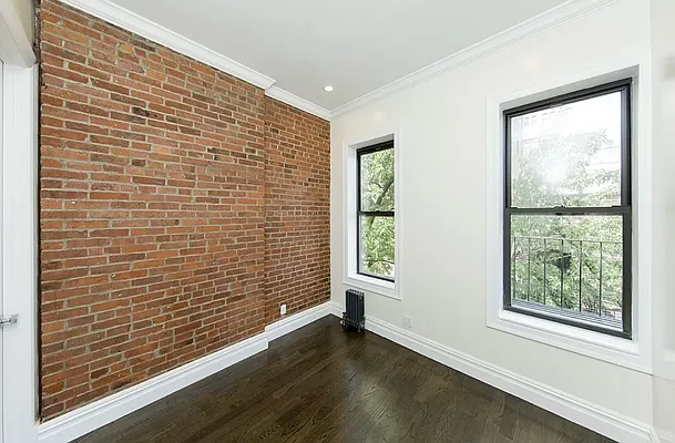 Rented by REAL New York | media 21