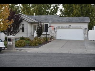 2066 W 1570 N, Clinton, UT, 84015