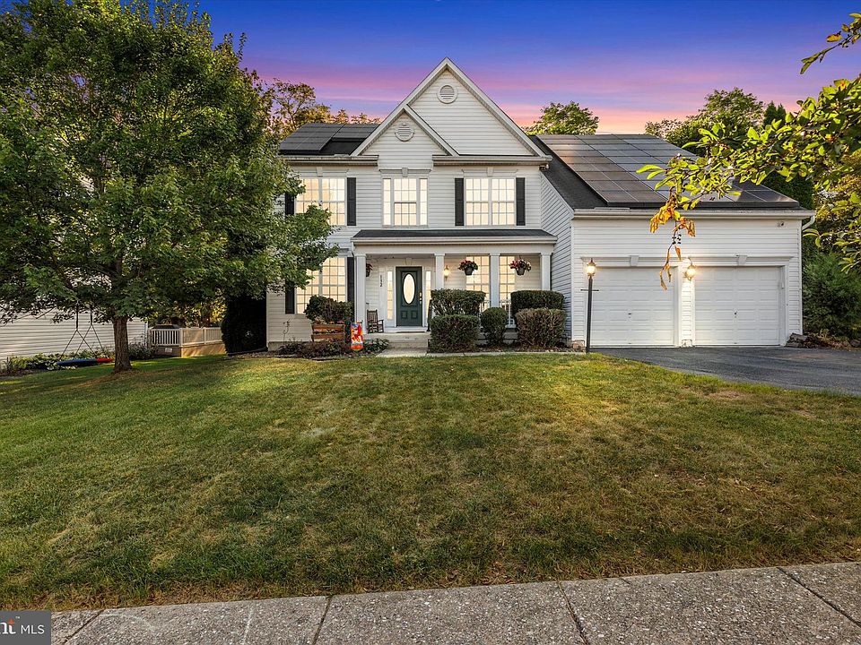 1st image of 132 Stonebridge Dr