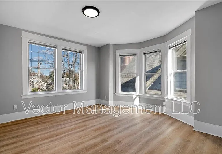 1476 Chapel St #301 — Photo 15