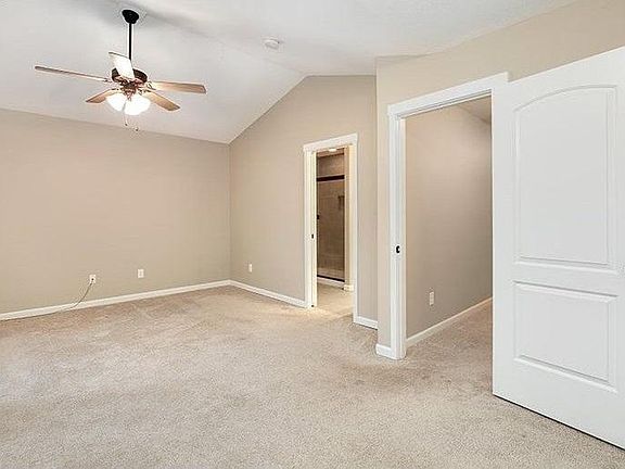 3rd image of 13024 NE 28th Way