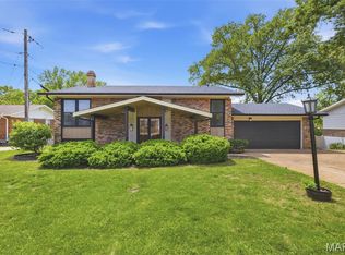 4444 Mattis Rd, Saint Louis, MO 63128