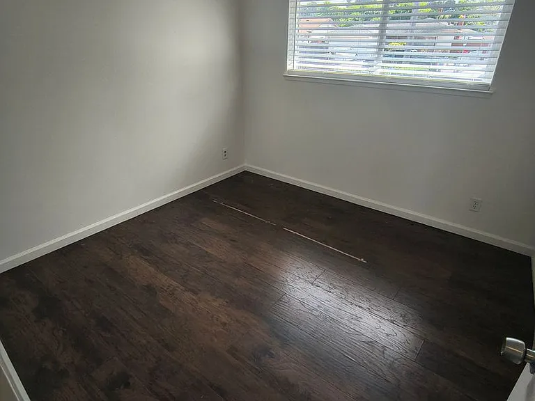 2275 Cypress Ave — Photo 31