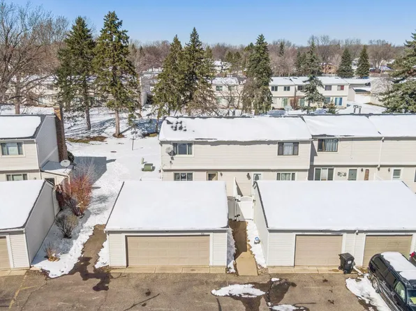 7616 Hampshire Ave N, Brooklyn Park, MN 55428