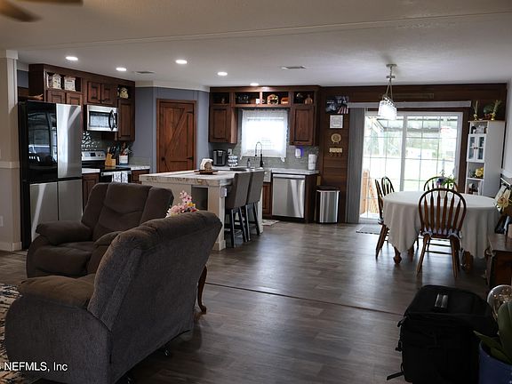 5th image of 11767 FAYE RD Road