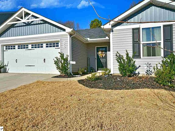 3rd image of 131 Portchester Ln
