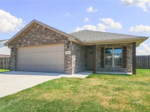812 Robinson St, Pea Ridge, AR 72751