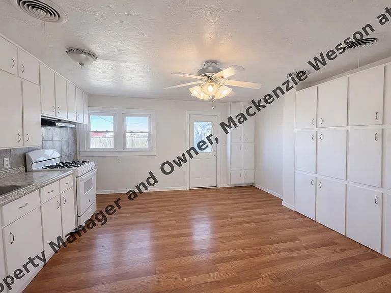 4011 S Polk St — Photo 5