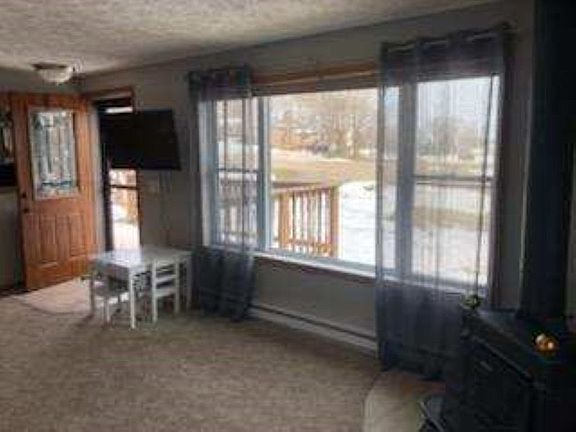 Living room w/Lake view