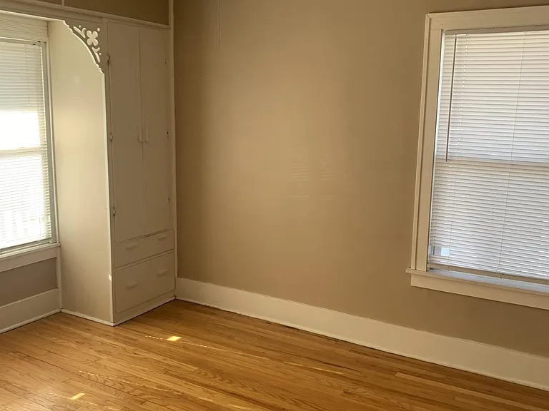 2556 Vane St — Photo 7