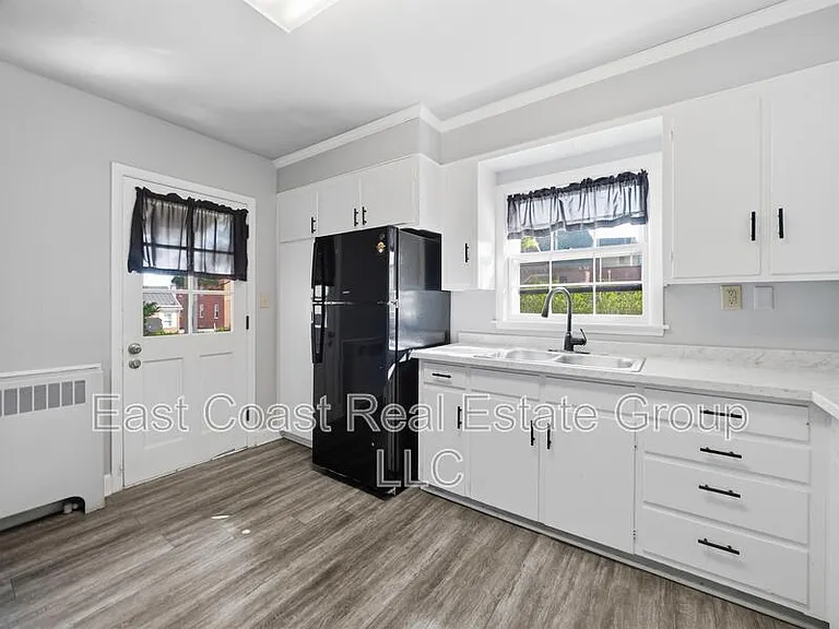 323 N Potomac St #2 — Photo 11