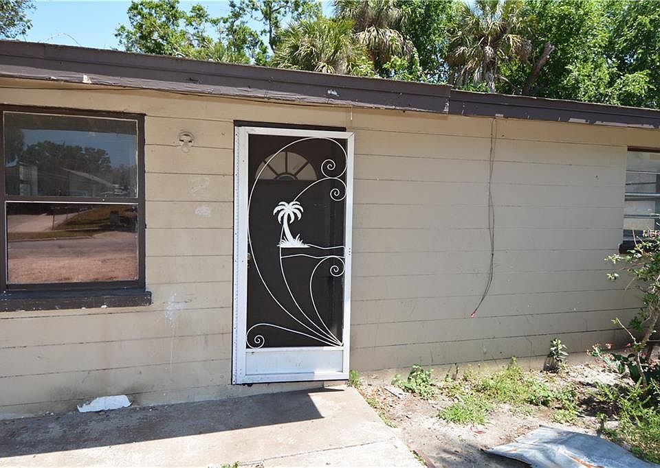 1st image of 2950 Palmadelia Ave