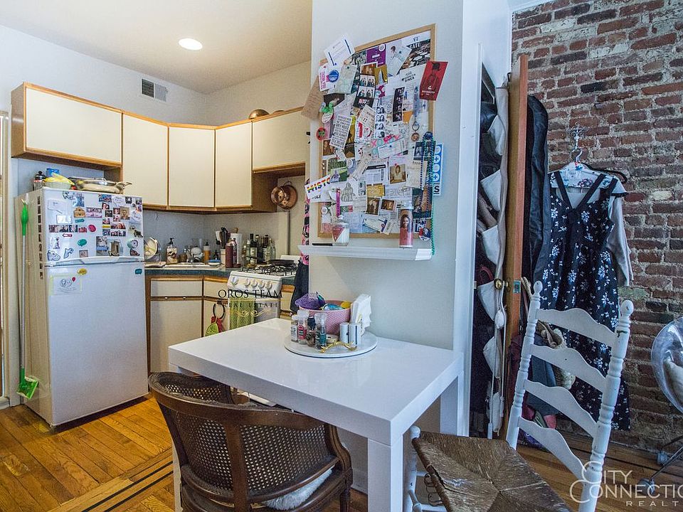 2nd image of 230 W 16th St APT 3C
