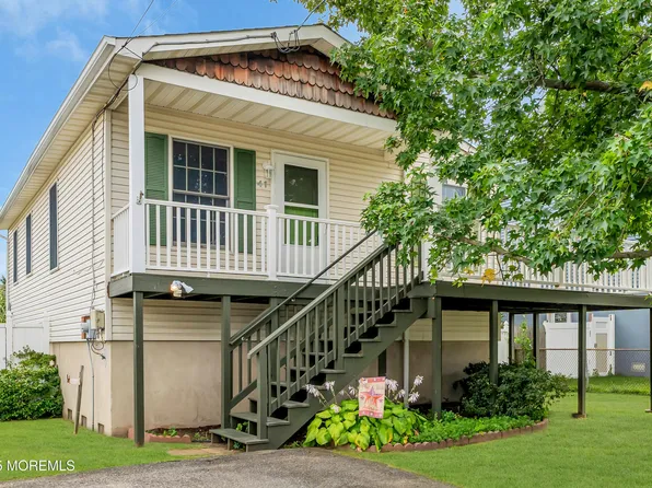 41 Brainard Avenue, Port Monmouth, NJ 07758