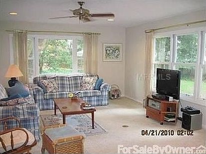 3rd image of 901 Oakway Dr
