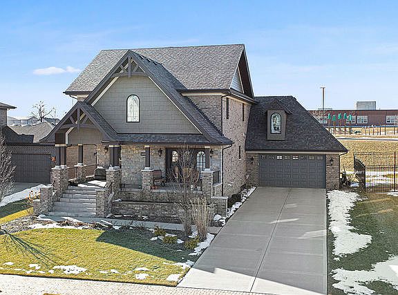 3rd image of 16010 S Park Pl