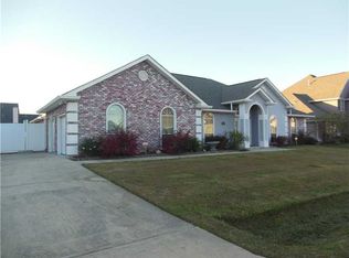 106 Live Oak Ln, Luling, LA 70070