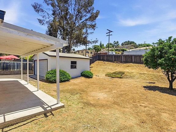 4th image of 12043 Gay Rio Dr