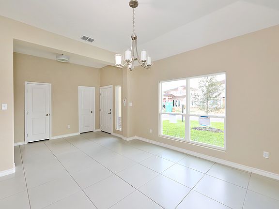 4th image of 6005 Maryam Dr