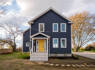 1096 E Main Rd, Middletown, RI 02842