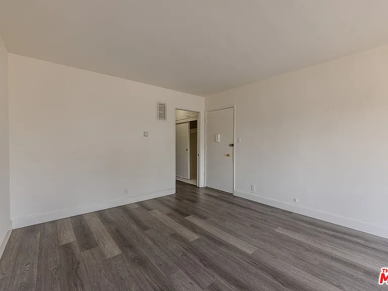 1930 S Robertson Blvd #7 — Photo 7