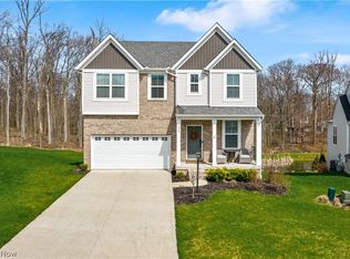 978 Hawkin Ln, Aurora, OH 44202