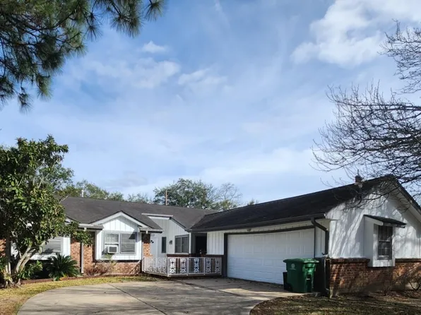 8403 Mullins Dr, Houston, TX 77096