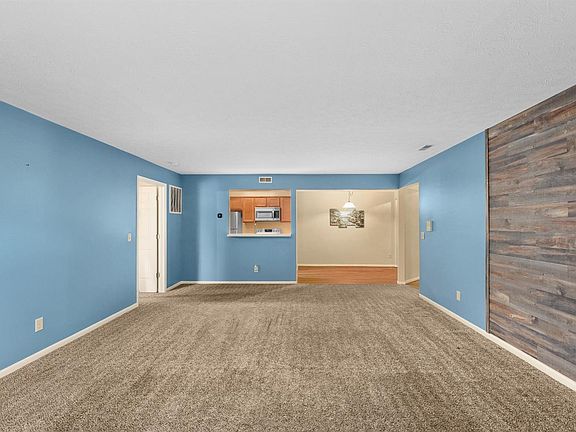 2nd image of 3347 Hidden Creek Dr Unit 69
