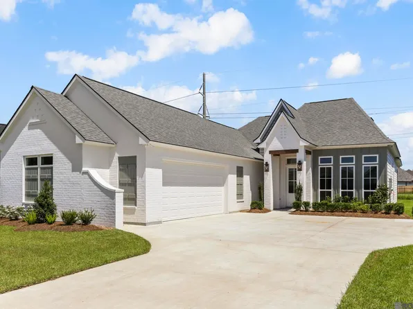 17384 Saw Grass Trail Ave, Prairieville, LA 70769