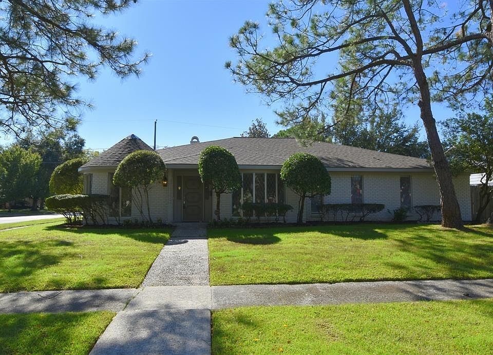 1st image of 10603 Russett Dr