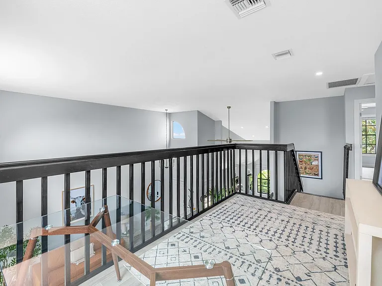 13549 Fountain View Blvd — Photo 39