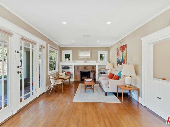 4th image of 1562 N Avenue 46