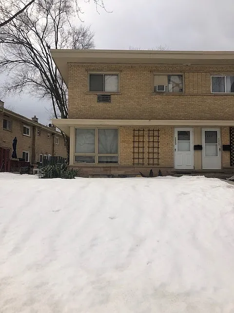 1220 N Wheeling Rd photo 1