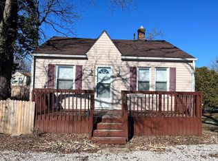 302 E Cowing Dr, Muncie, IN 47303