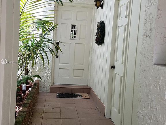 4th image of 6273 SW 88th Ct #9-F