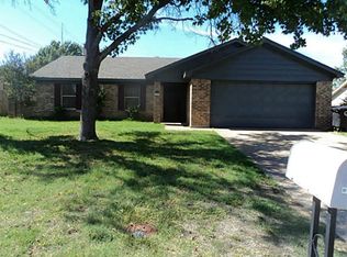 2030 Pebblecreek Dr, Cleburne, TX 76033