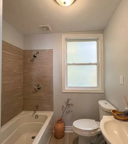 176 W 31st St #2 — Photo 7