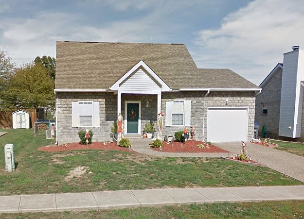 1st image of 7107 Brook Garden Pl