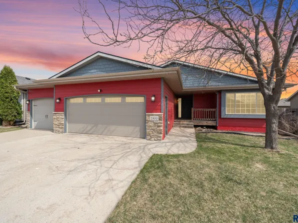 2300 S June Ave, Sioux Falls, SD 57106
