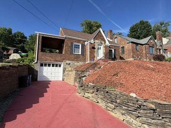 3rd image of 222 Wainwright Ave
