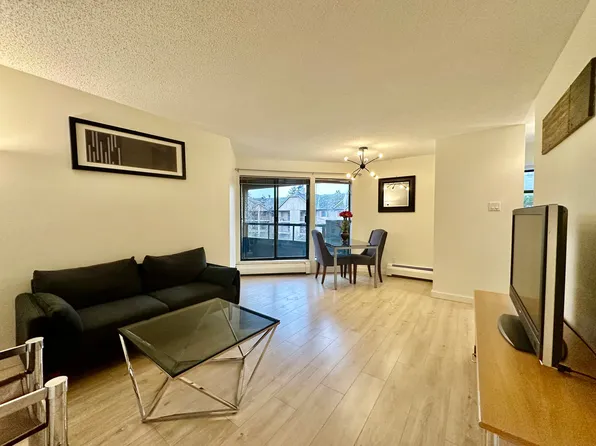 8451 Westminster Hwy #304, Richmond, BC V6X 3E4