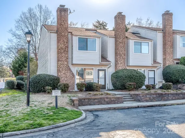 10901 Carmel Crossing Rd, Charlotte, NC 28226