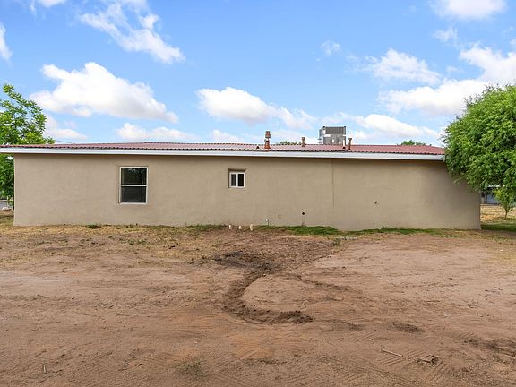 4th image of 14 Square Deal Rd