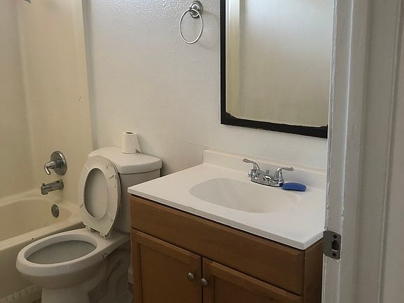 2nd image of 307 Brookdale Dr