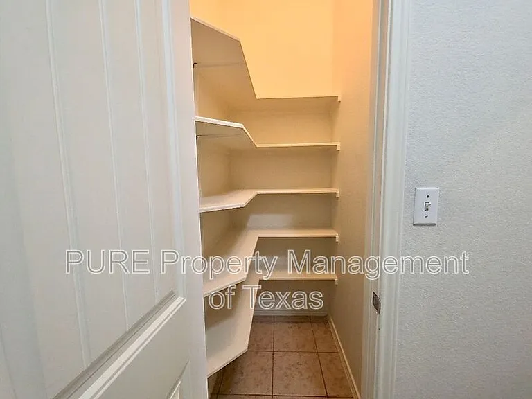 19320 Nicole Ln — Photo 15