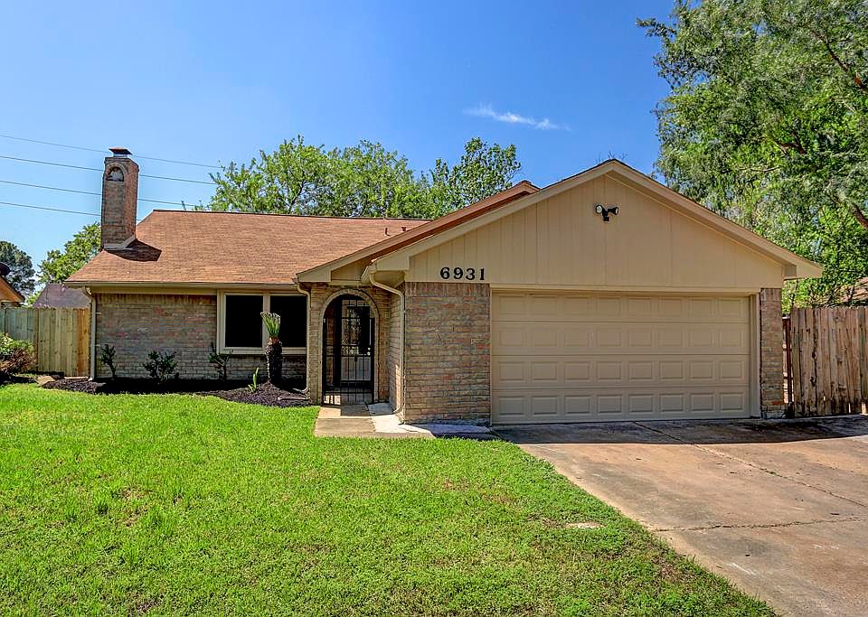 1st image of 6931 Desert Rose Ln